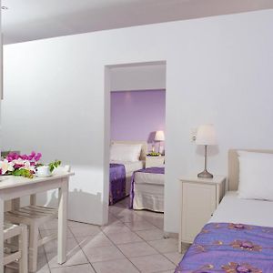 Dreibettzimmer mit 1 Schlafzimmer